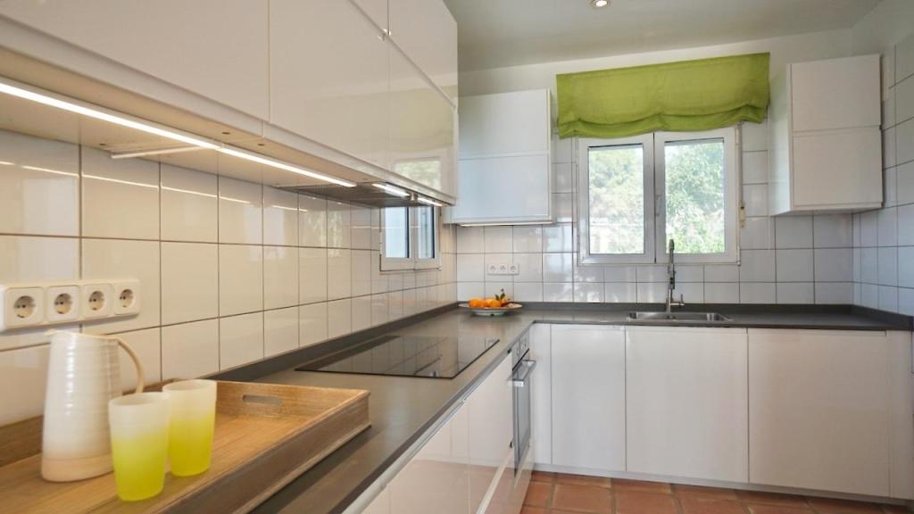 7 bed villas in Moraira
