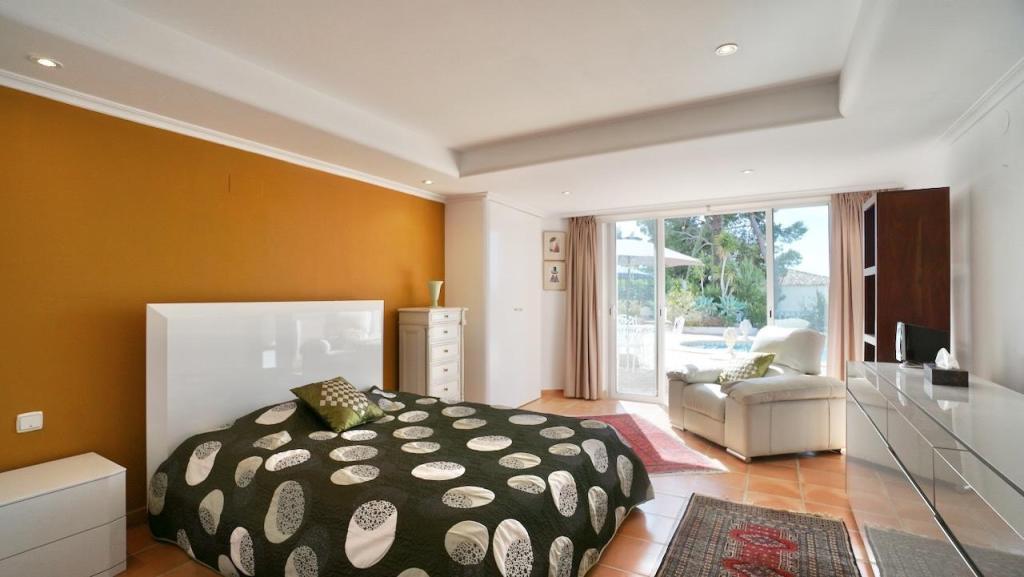 7 bed villas in Moraira