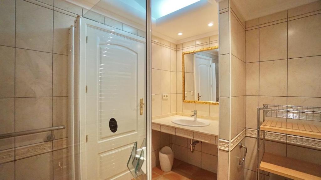 7 bed villas in Moraira