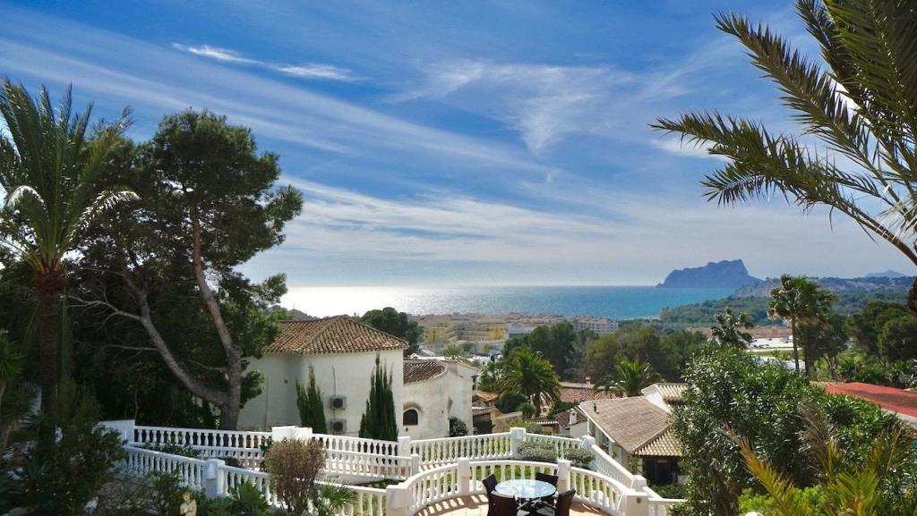 7 bed villas in Moraira