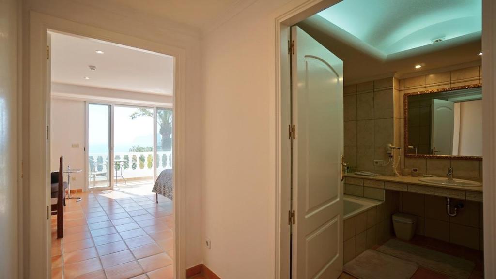 7 bed villas in Moraira