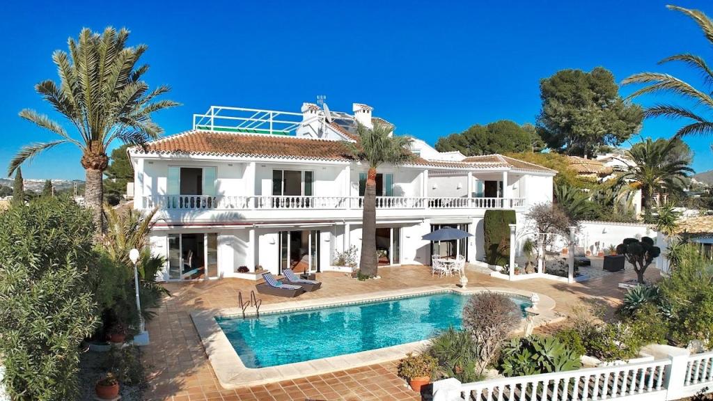 7 bed villas in Moraira