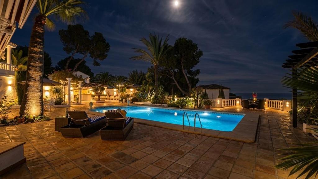 7 bed villas in Moraira
