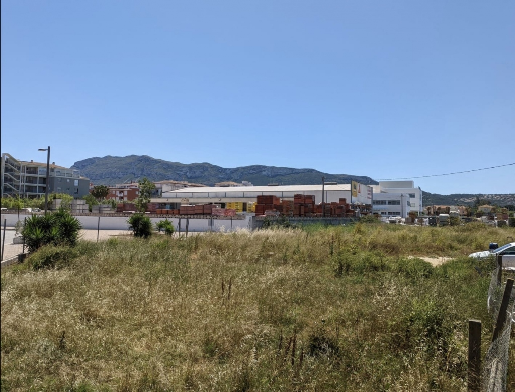 plot in Denia