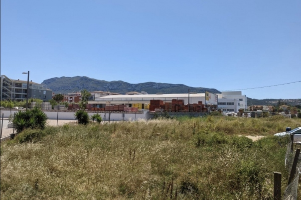 plot in Denia