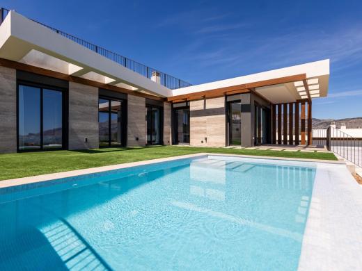 4 bed villa in Polop