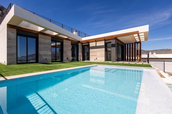 4 bed villa in Polop