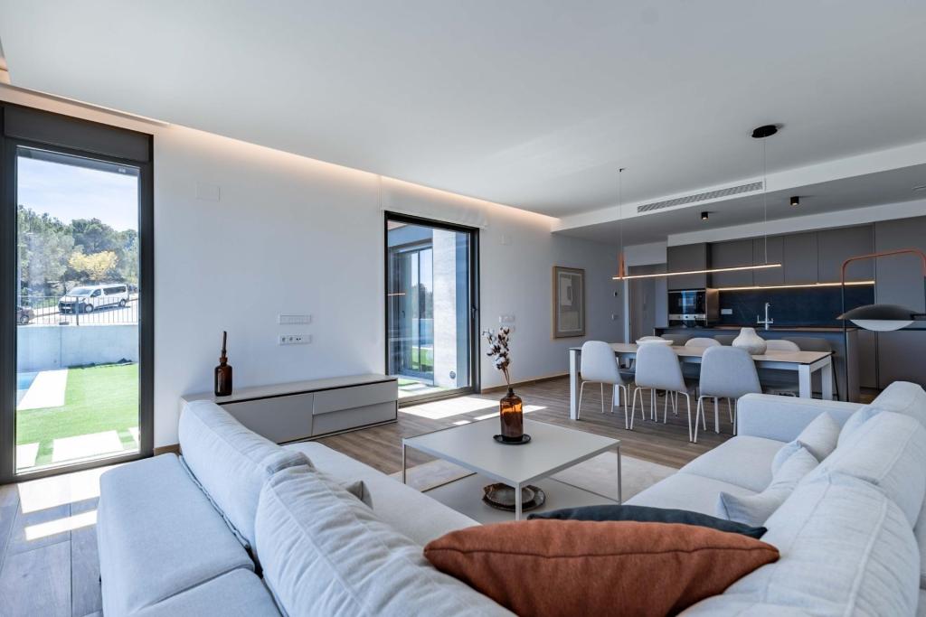 4 bed villa in Polop