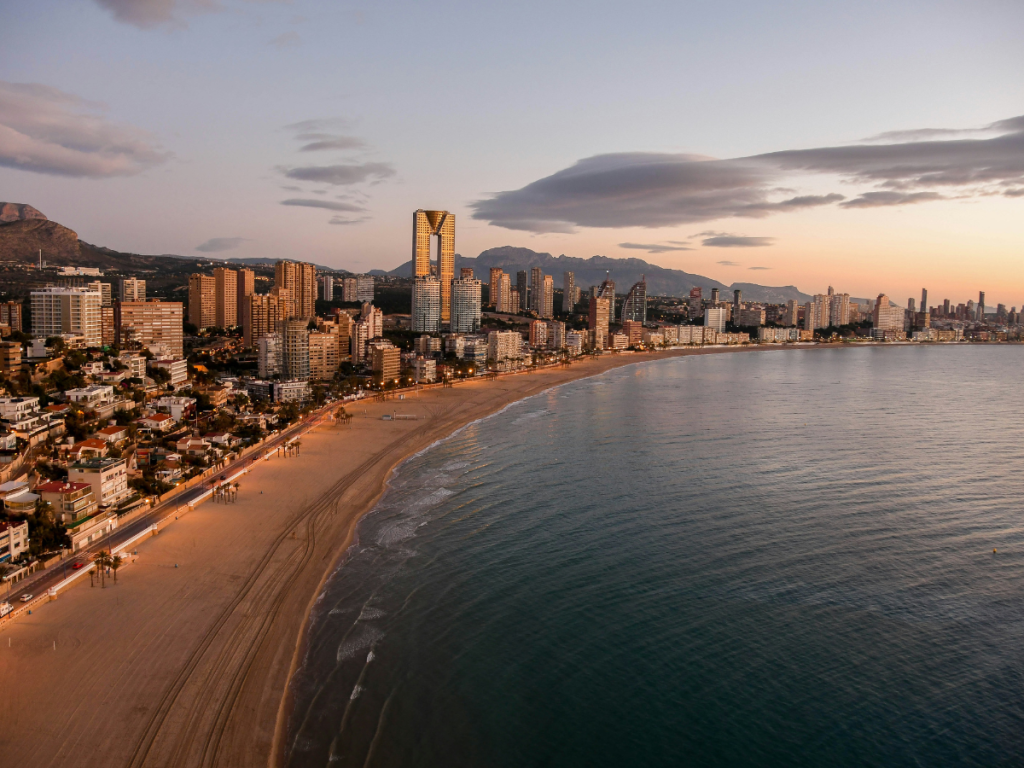 Calpe or Benidorm: Which Costa Blanca Destination Is Right for You?