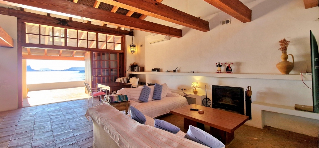 5 bed villa in Moraira