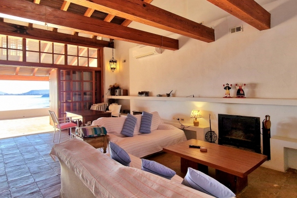 5 bed villa in Moraira