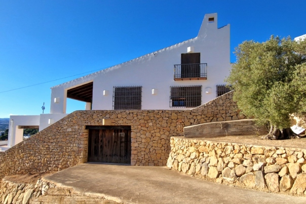5 bed villa in Moraira