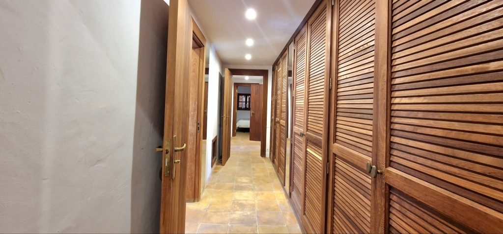 5 bed villa in Moraira