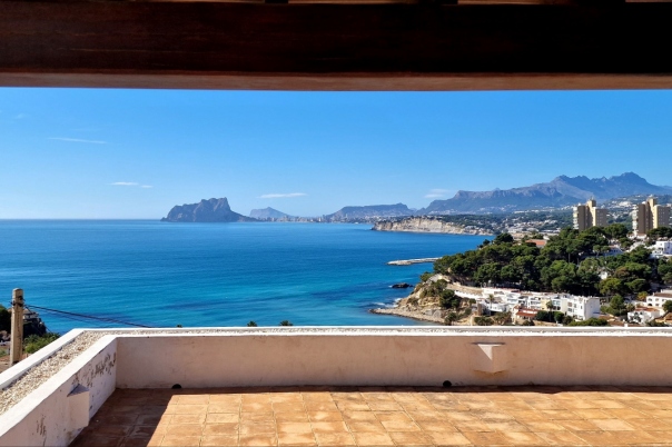 5 bed villa in Moraira