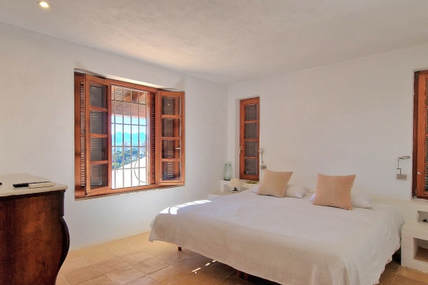 5 bed villa in Moraira