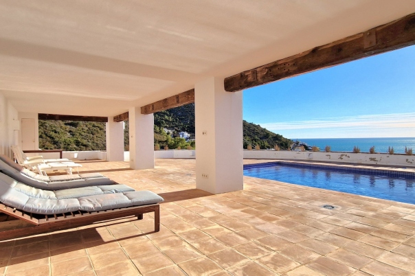5 bed villa in Moraira