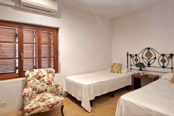 5 bed villa in Moraira