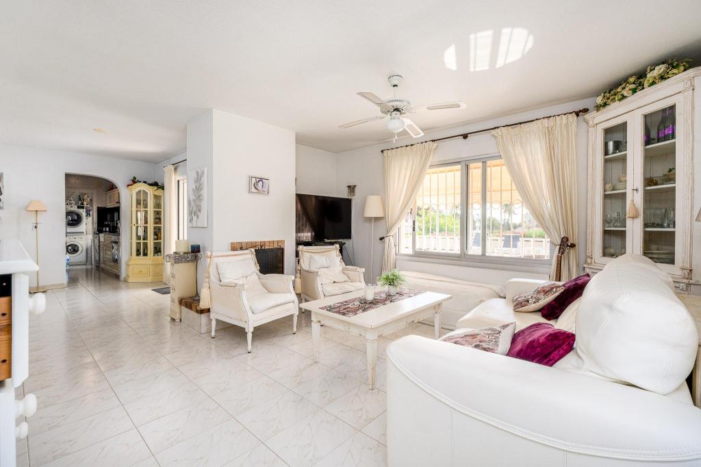 4 bed villa in Alfaz del Pi