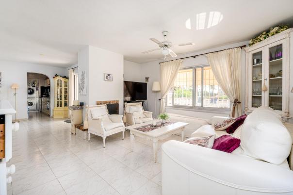 4 bed villa in Alfaz del Pi