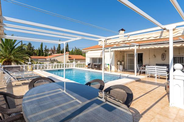 4 bed villa in Alfaz del Pi