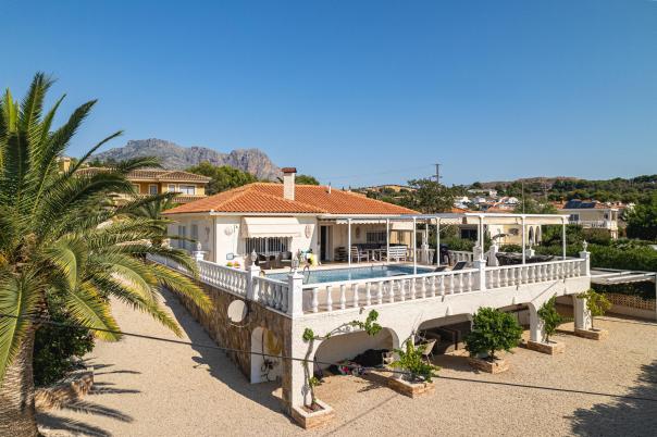 4 bed villa in Alfaz del Pi