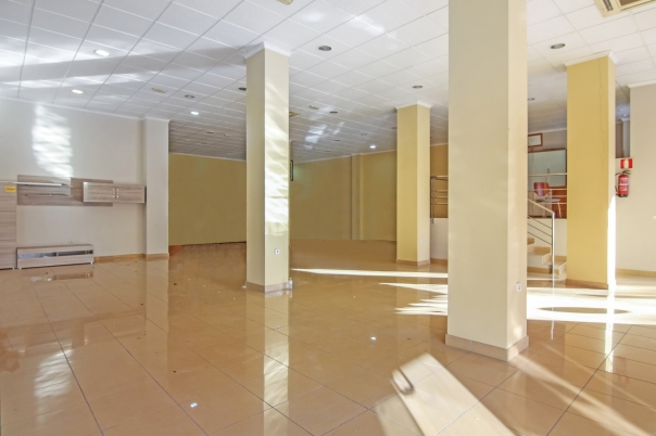 commercial premises in Calp