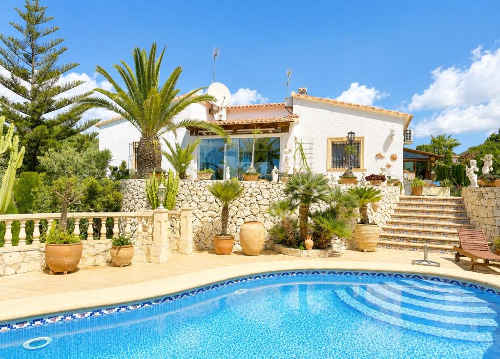 3 bed villas in Moraira