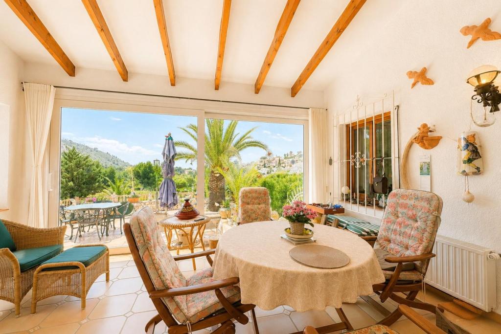 3 bed villas in Moraira