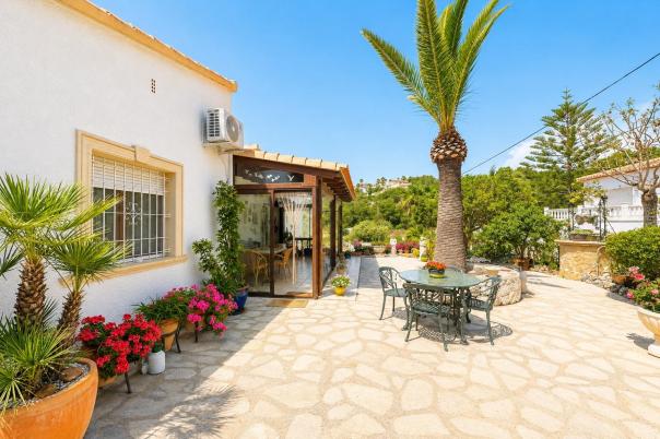 3 bed villas in Moraira