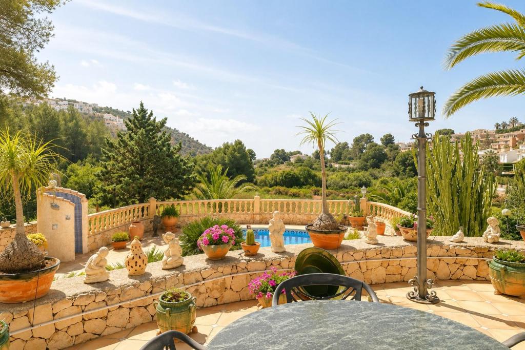 3 bed villas in Moraira