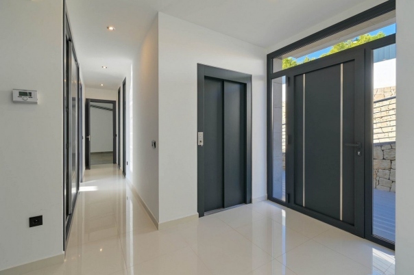 6 bed villa de lujo in Benissa