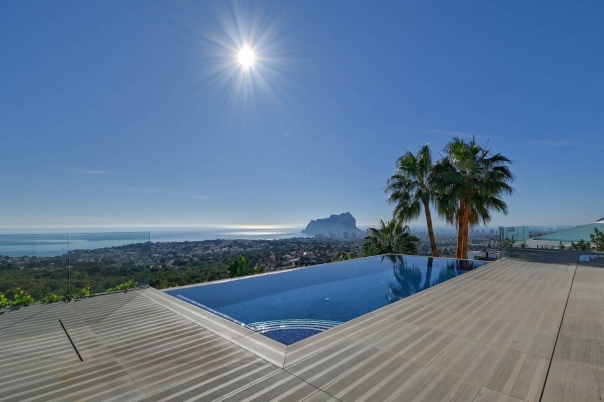 6 bed villa de lujo in Benissa