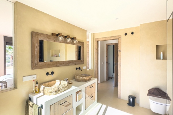 5 bed villas in Moraira