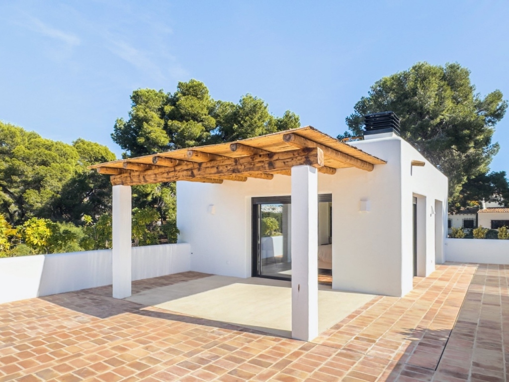 5 bed villas in Moraira