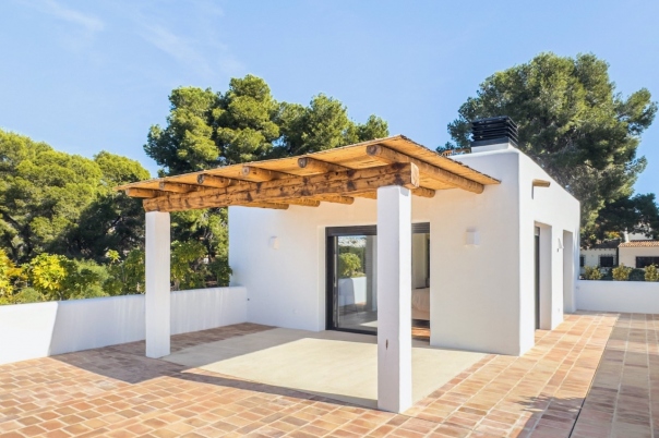 5 bed villas in Moraira
