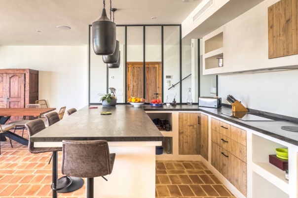 5 bed villas in Moraira
