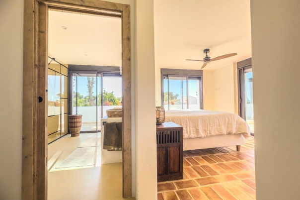 5 bed villas in Moraira