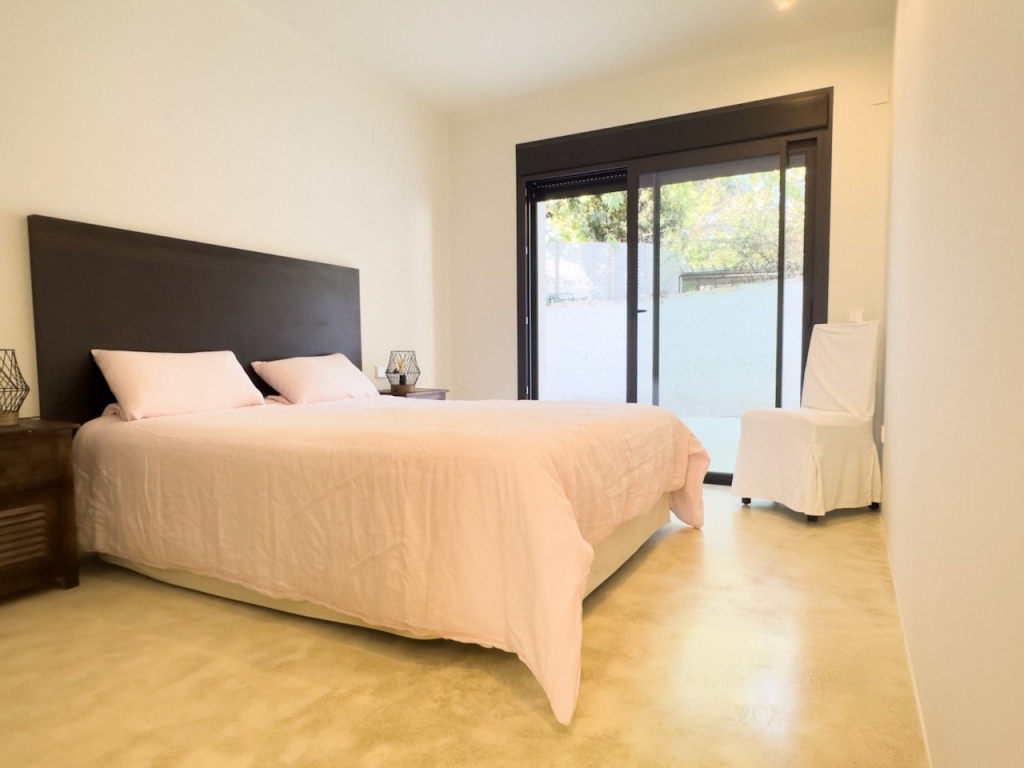 5 bed villas in Moraira