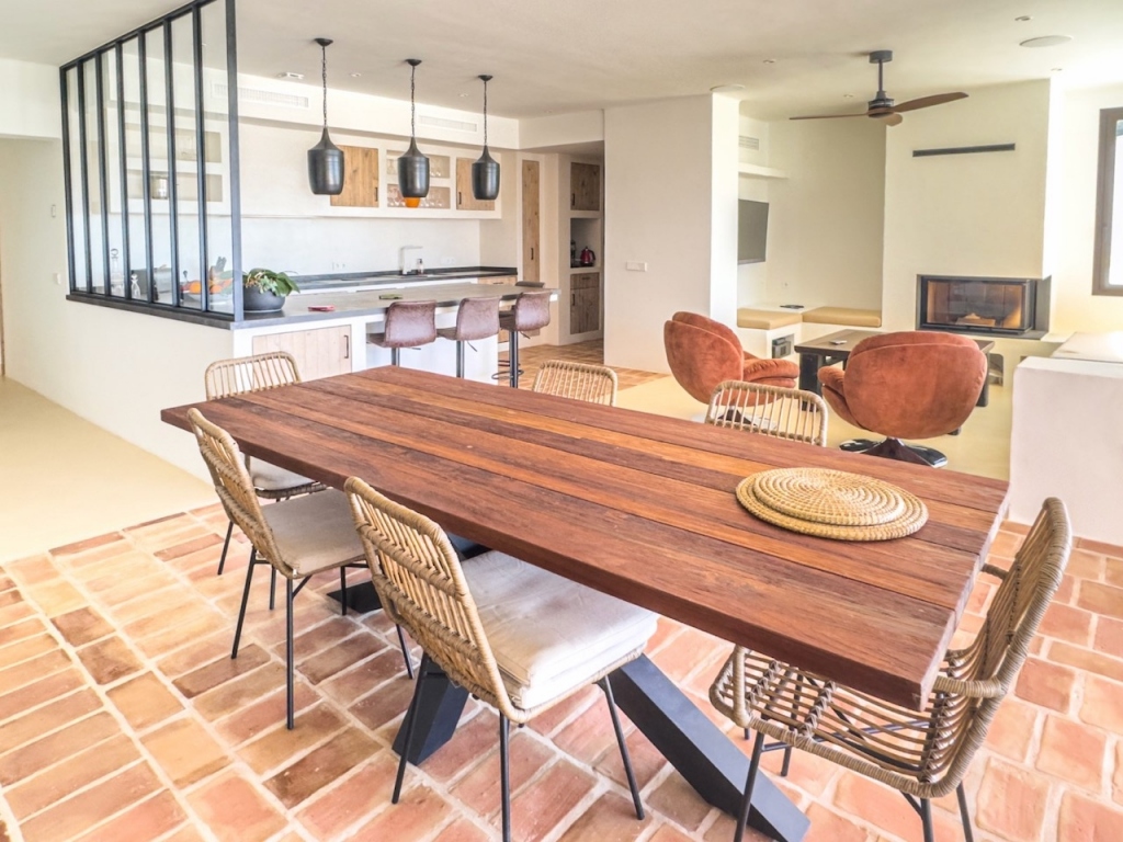 5 bed villas in Moraira