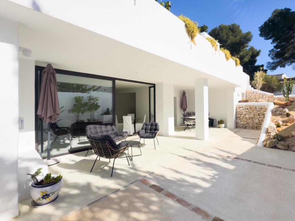 5 bed villas in Moraira