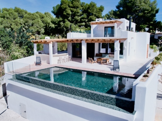 5 bed villas in Moraira