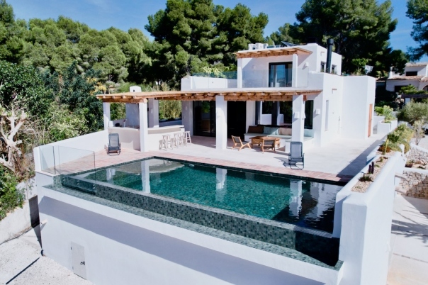 5 bed villas in Moraira