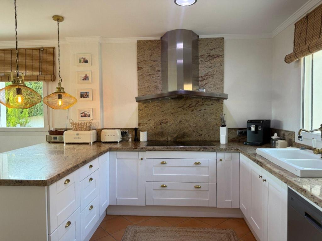 4 bed casa / chalet in Calpe