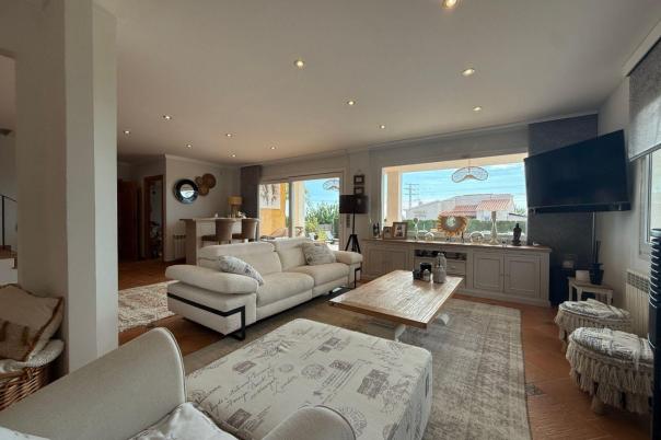 4 bed casa / chalet in Calpe