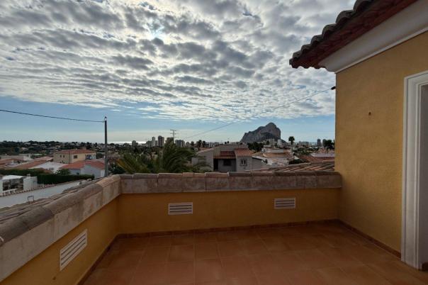 4 bed casa / chalet in Calpe