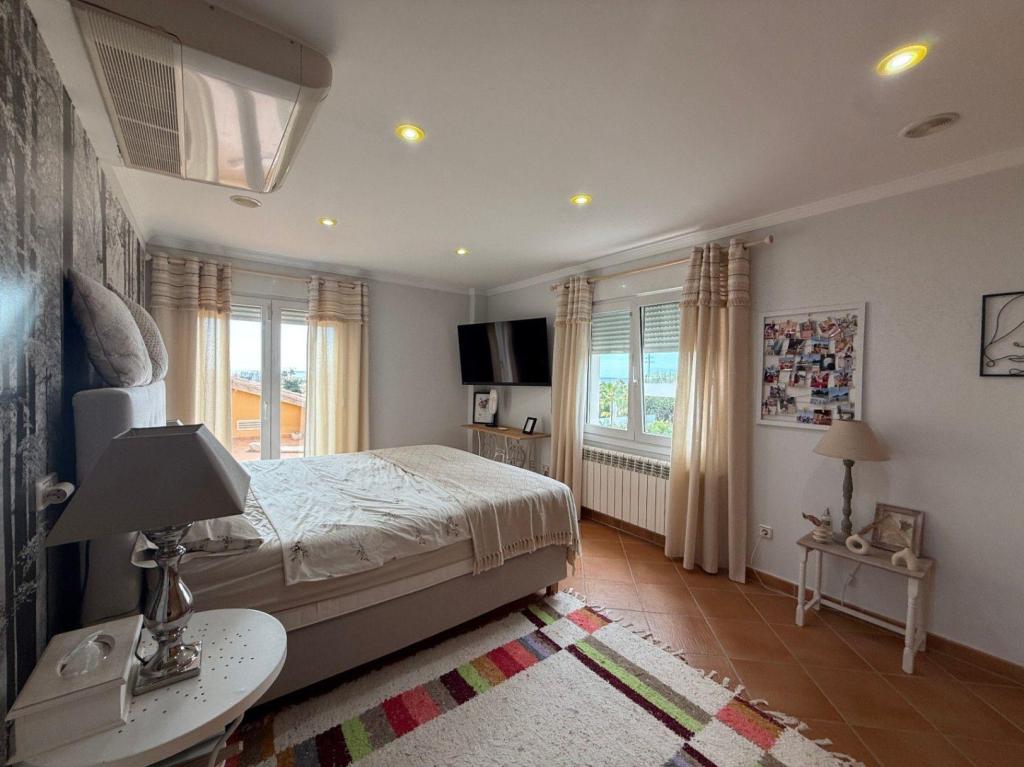 4 bed casa / chalet in Calpe