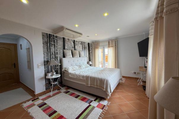 4 bed casa / chalet in Calpe