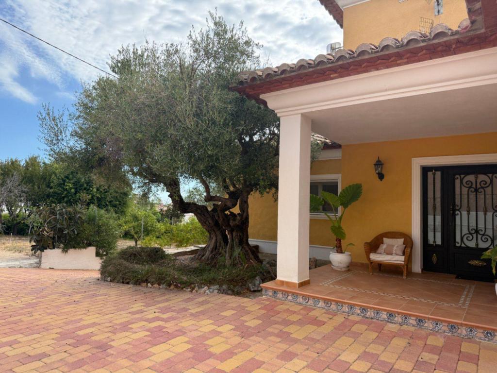 4 bed casa / chalet in Calpe