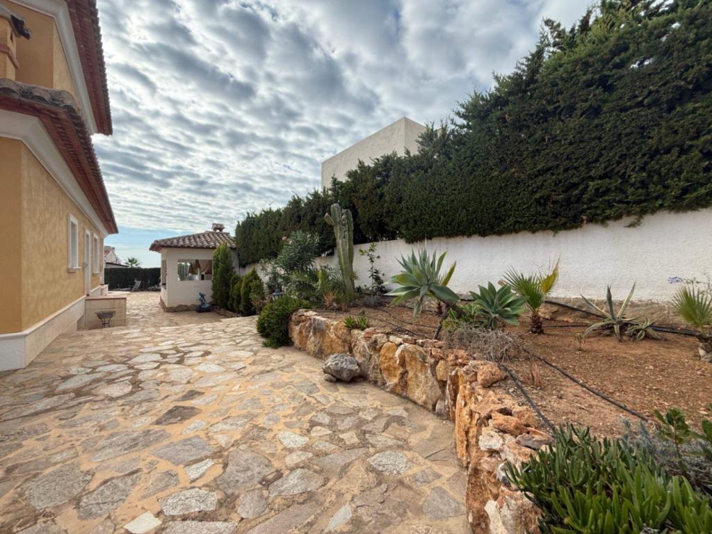 4 bed casa / chalet in Calpe