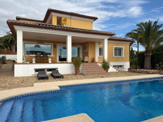 4 bed casa / chalet in Calpe